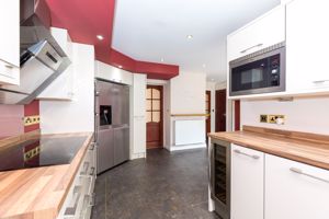 Kitchen- click for photo gallery